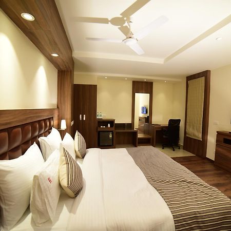 Hotel Amber Rudrapur Dış mekan fotoğraf