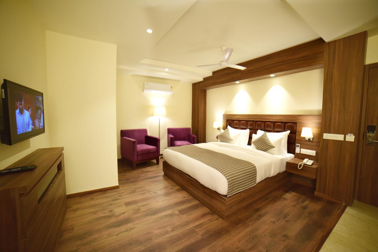 Hotel Amber Rudrapur Dış mekan fotoğraf