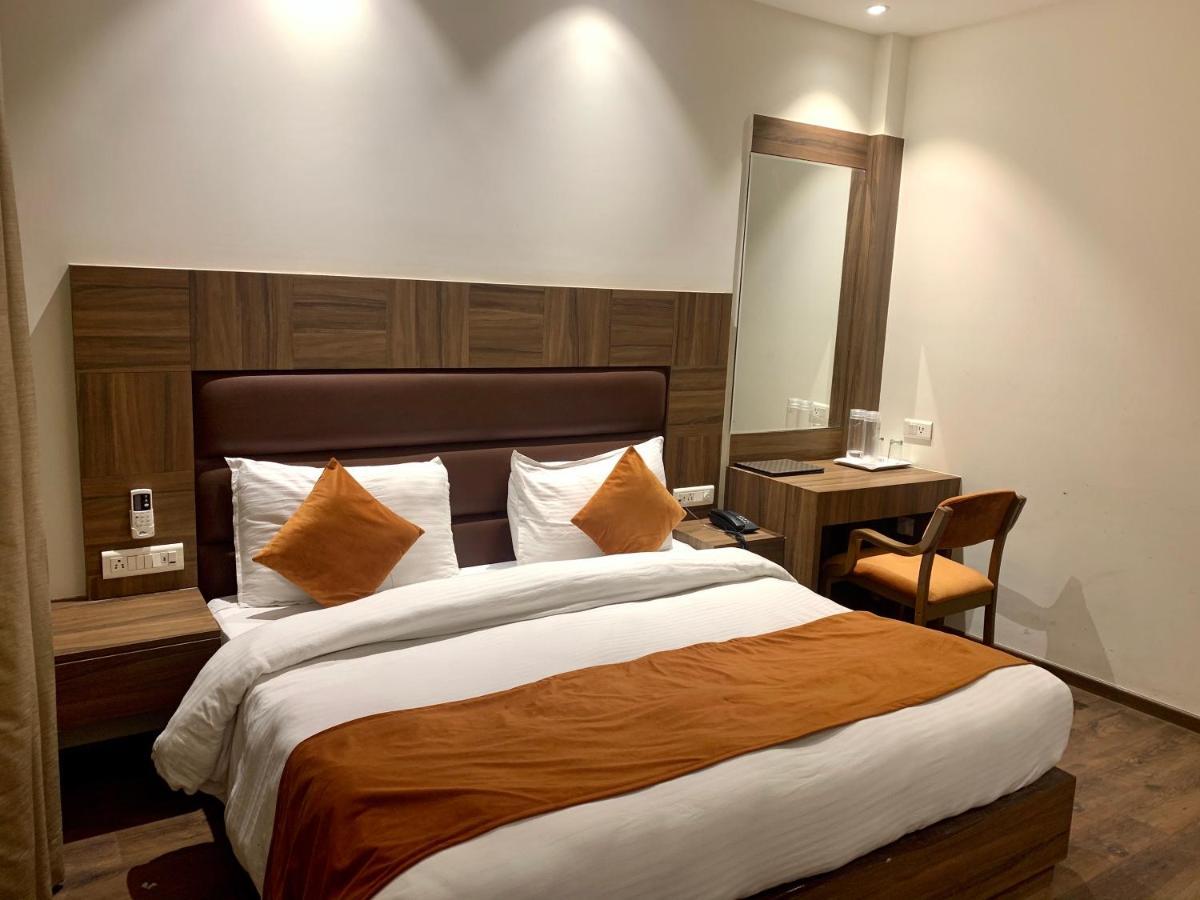 Hotel Amber Rudrapur Dış mekan fotoğraf